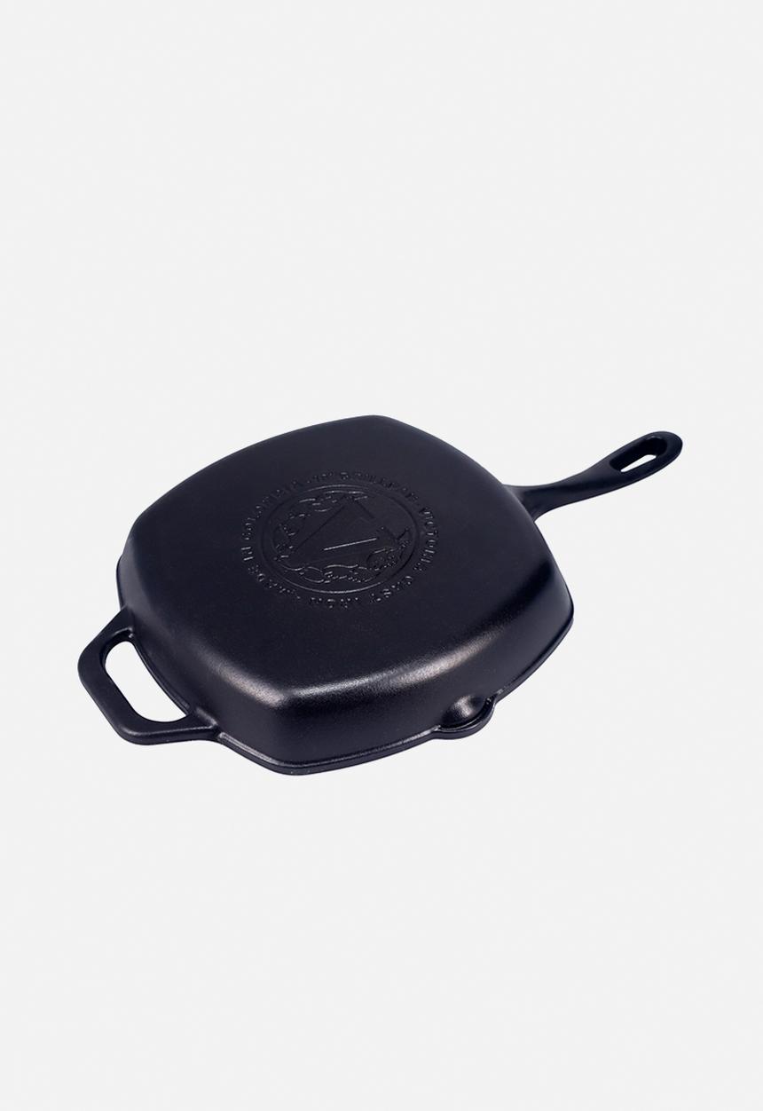 Victoria - 26cm Cast iron square grill pan with helper handle - black enamelled