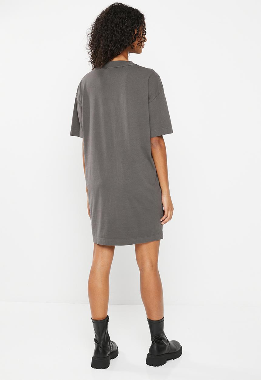 Calvin Klein - Monologo washed T-shirt dress - grey