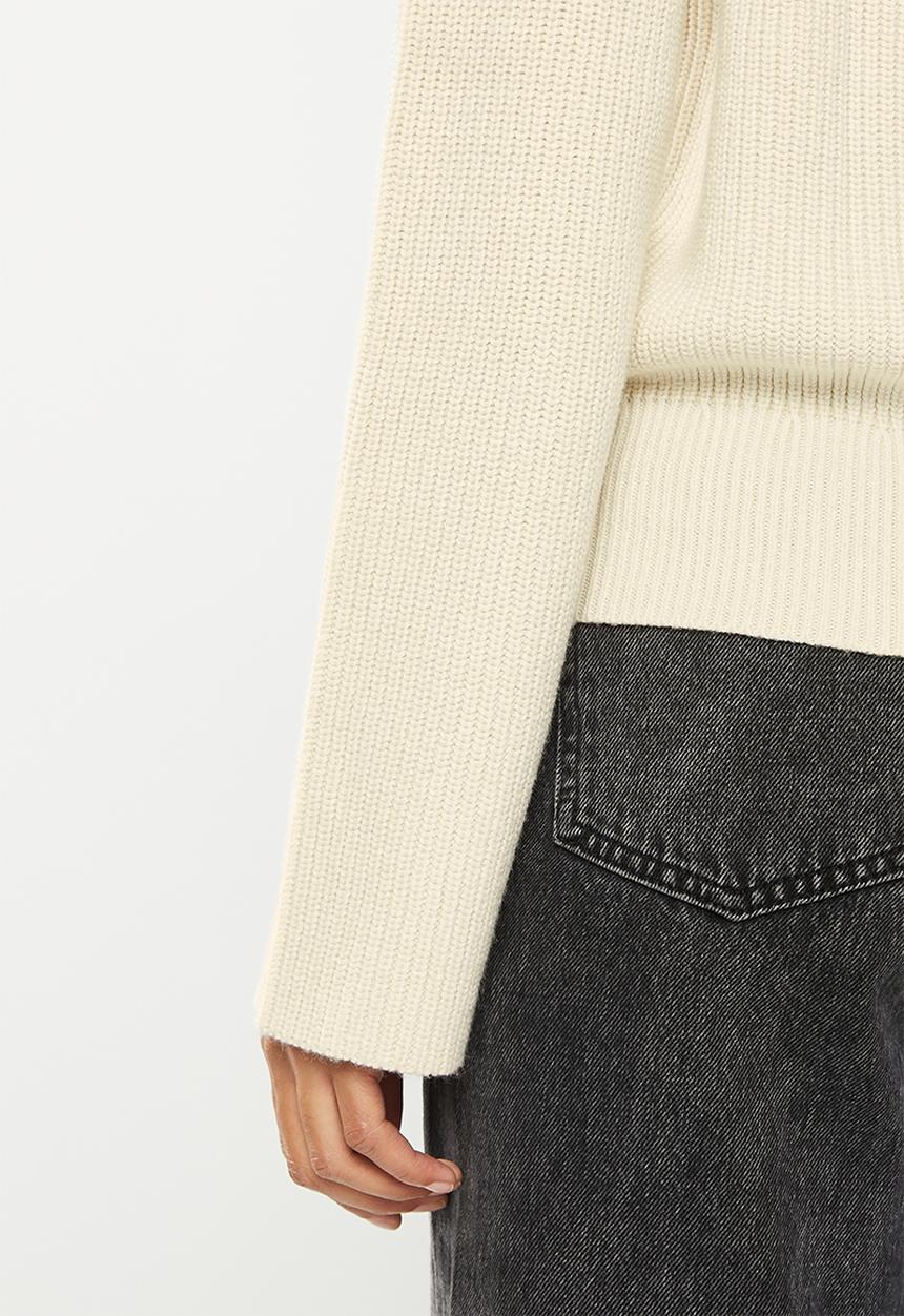 Calvin Klein - Blown up ck high neck - eggshell