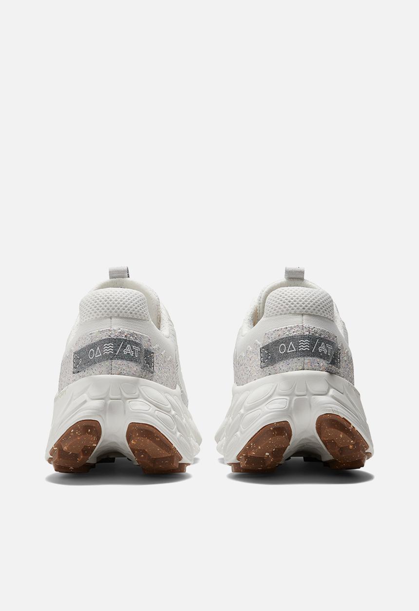 New Balance  - Fresh Foam x More Trail V3 