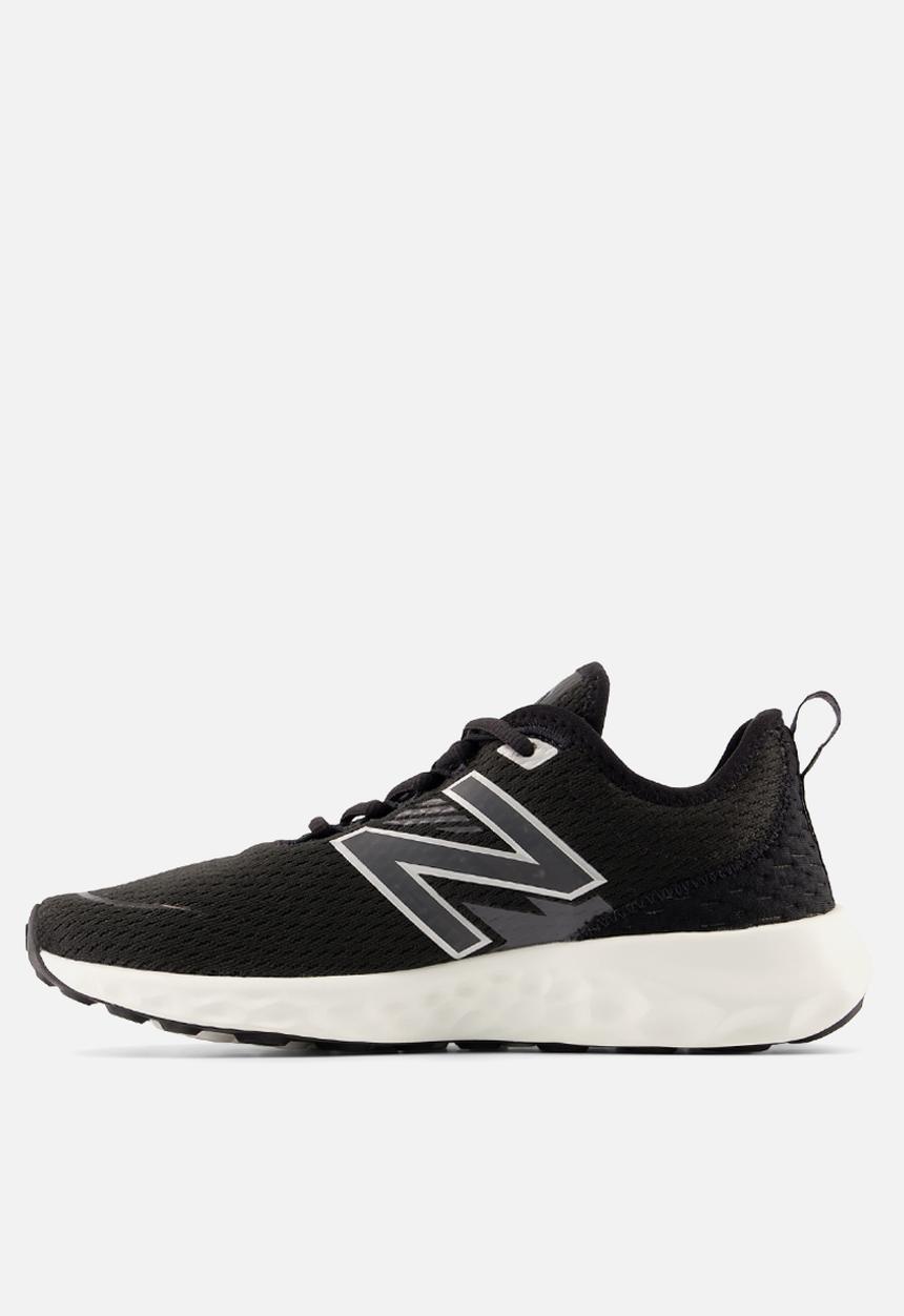 New Balance  - Fresh Foam SPT V4 