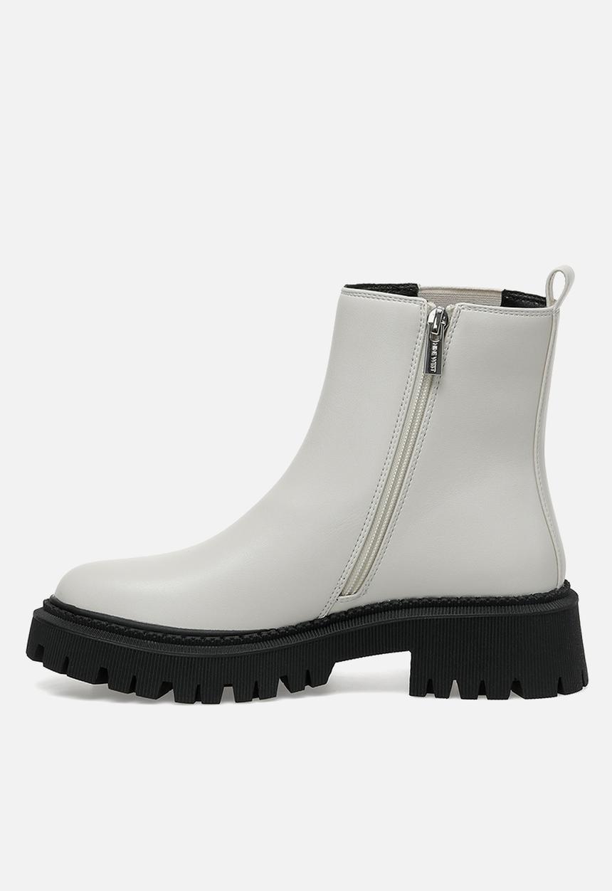 Nine West - Busen chelsea boot - off white