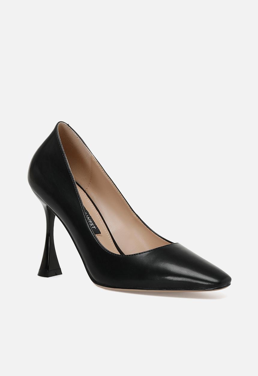 Nine West - Ecrina court heel - black