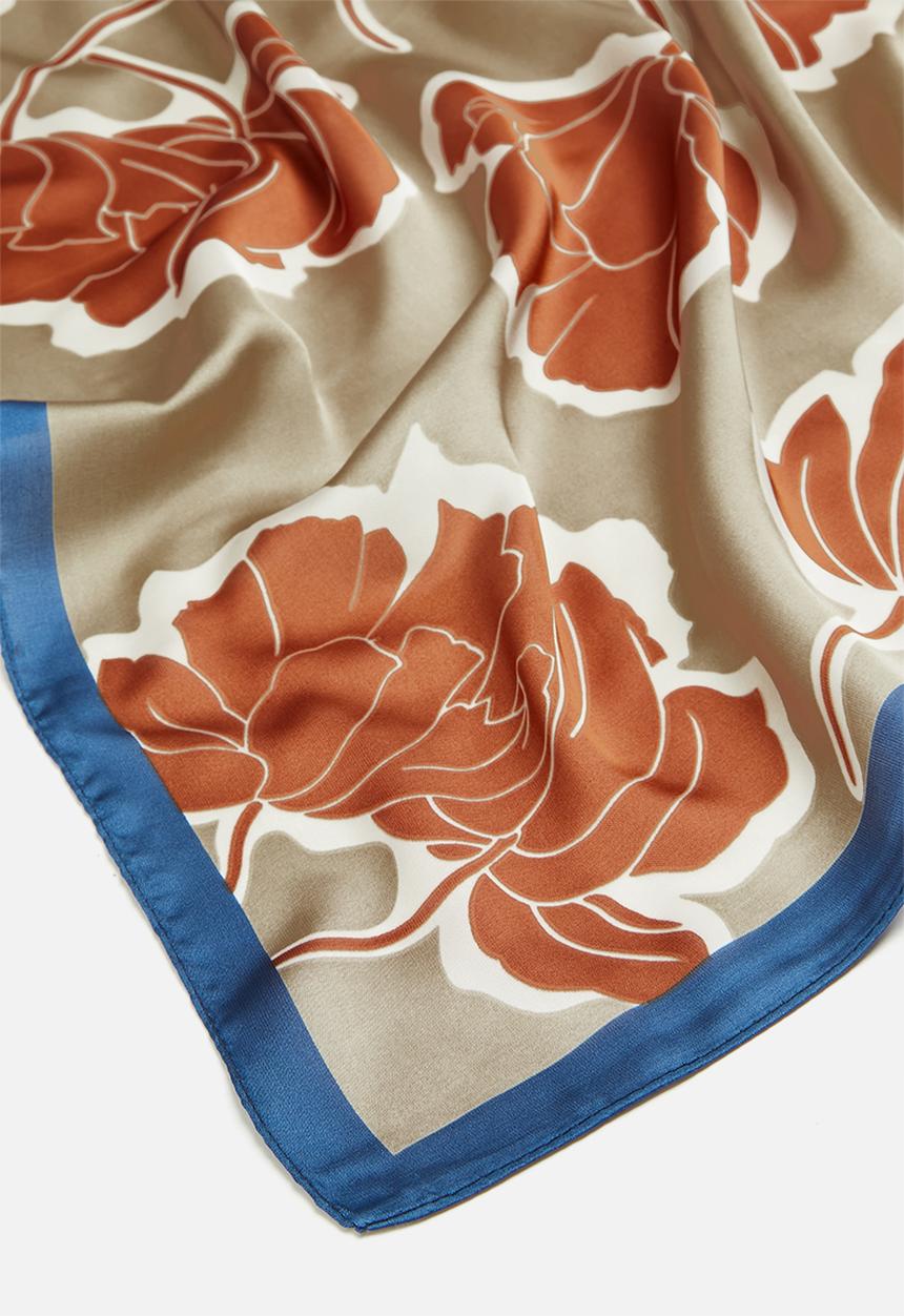 Superbalist - Stormi floral printed neckerchief - multi