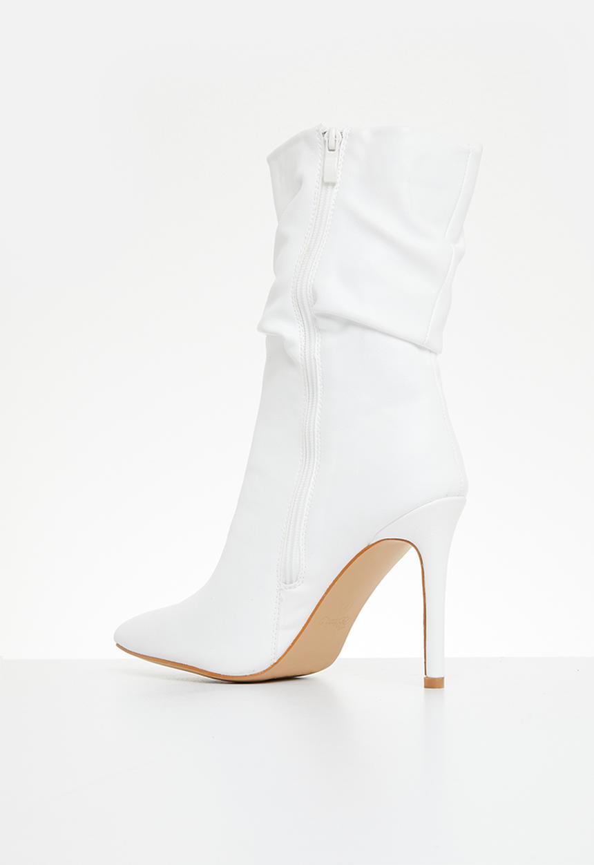 Miss Black - Boss 3 ruched boot - white