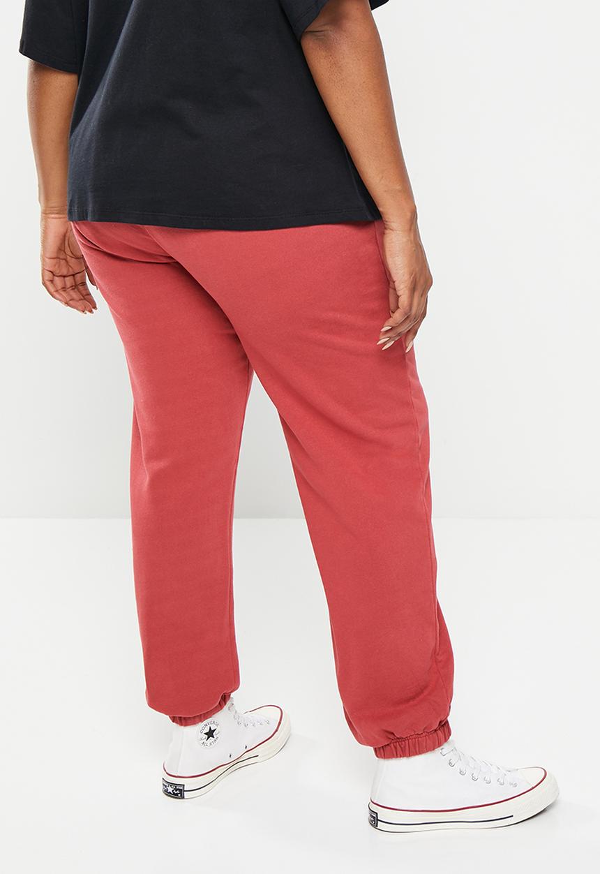 Cotton On - Plus classic washed trackpant - washed red