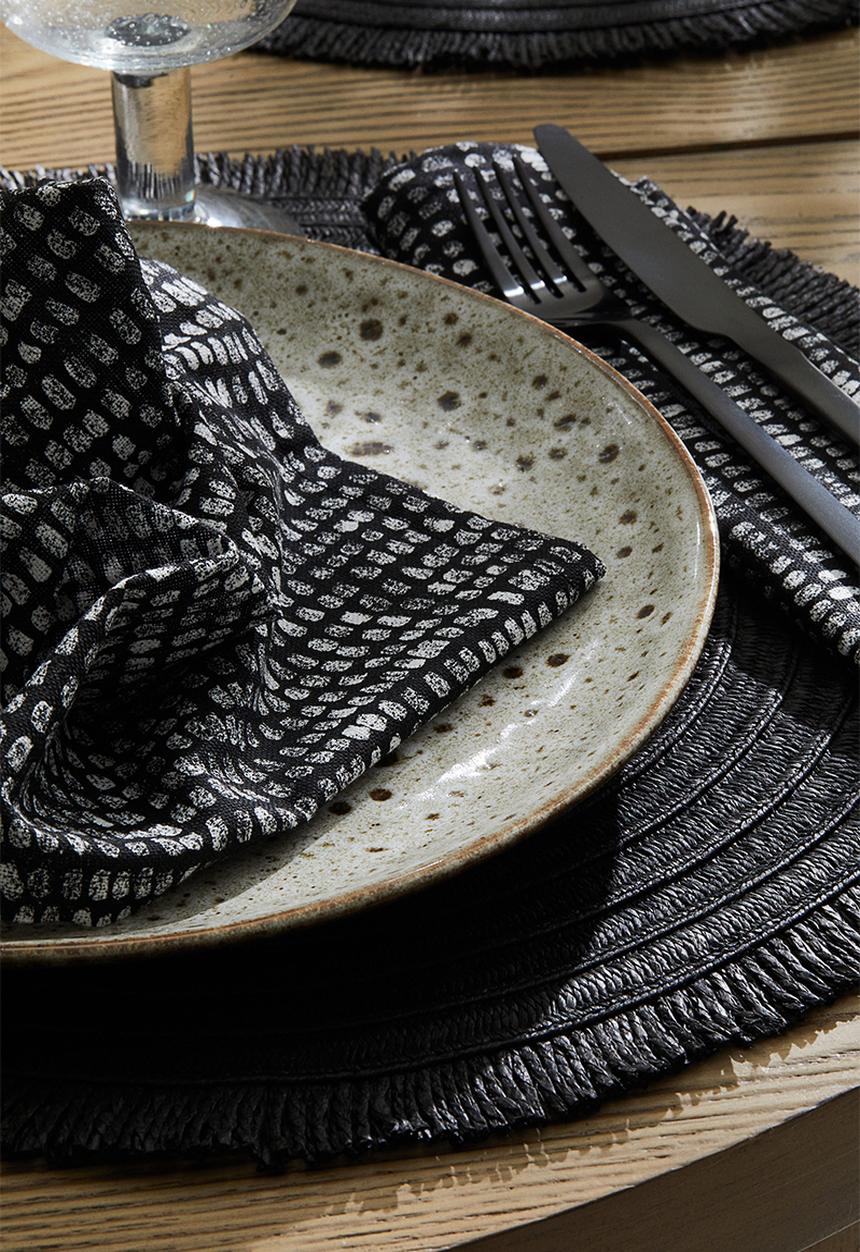 H&M - 2-pack round place mats - black