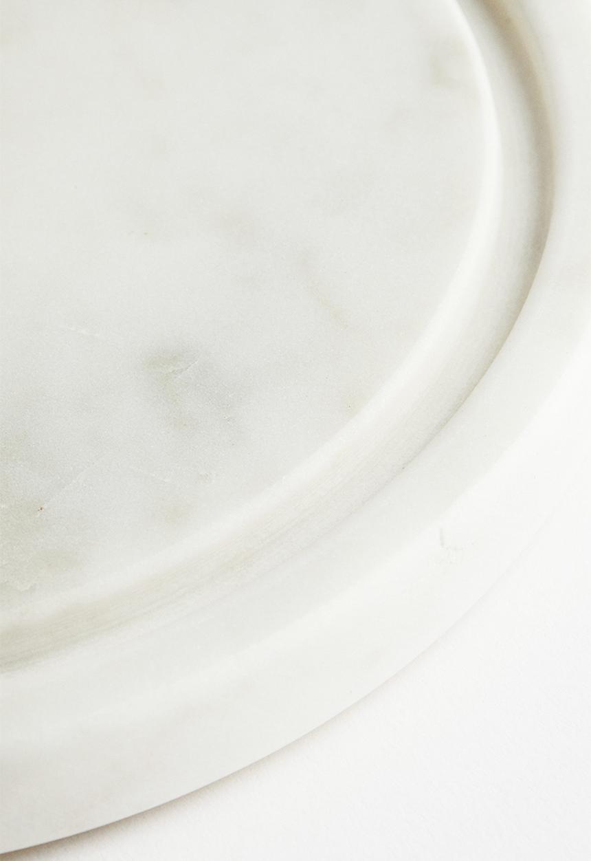 H&M - Glass dome with a marble base - white