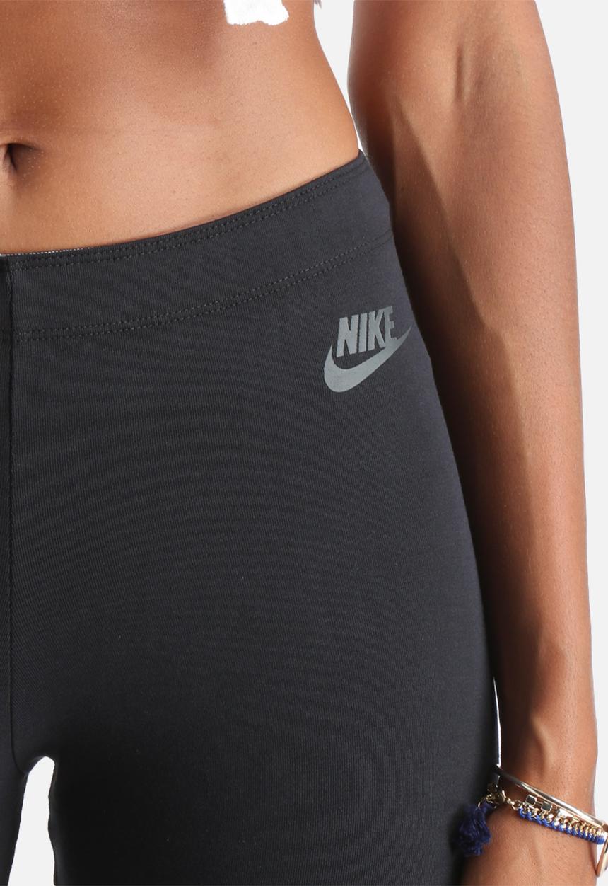 Nike - Nike Leg-A-See
