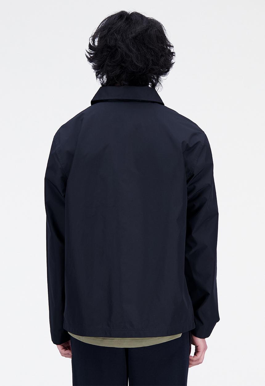New Balance  - Nb essentials essentials re-imagined jacket - black