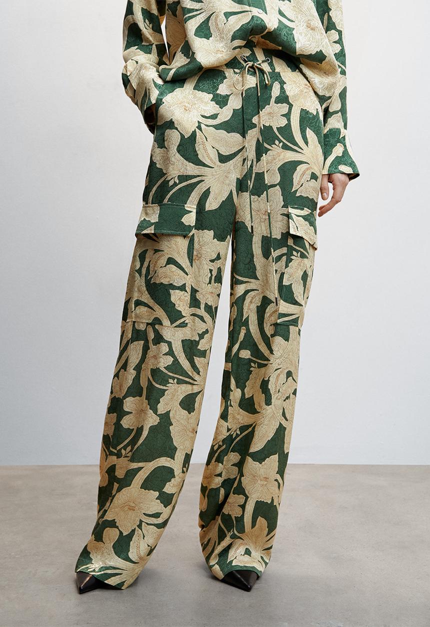 MANGO - Trousers cammo - green