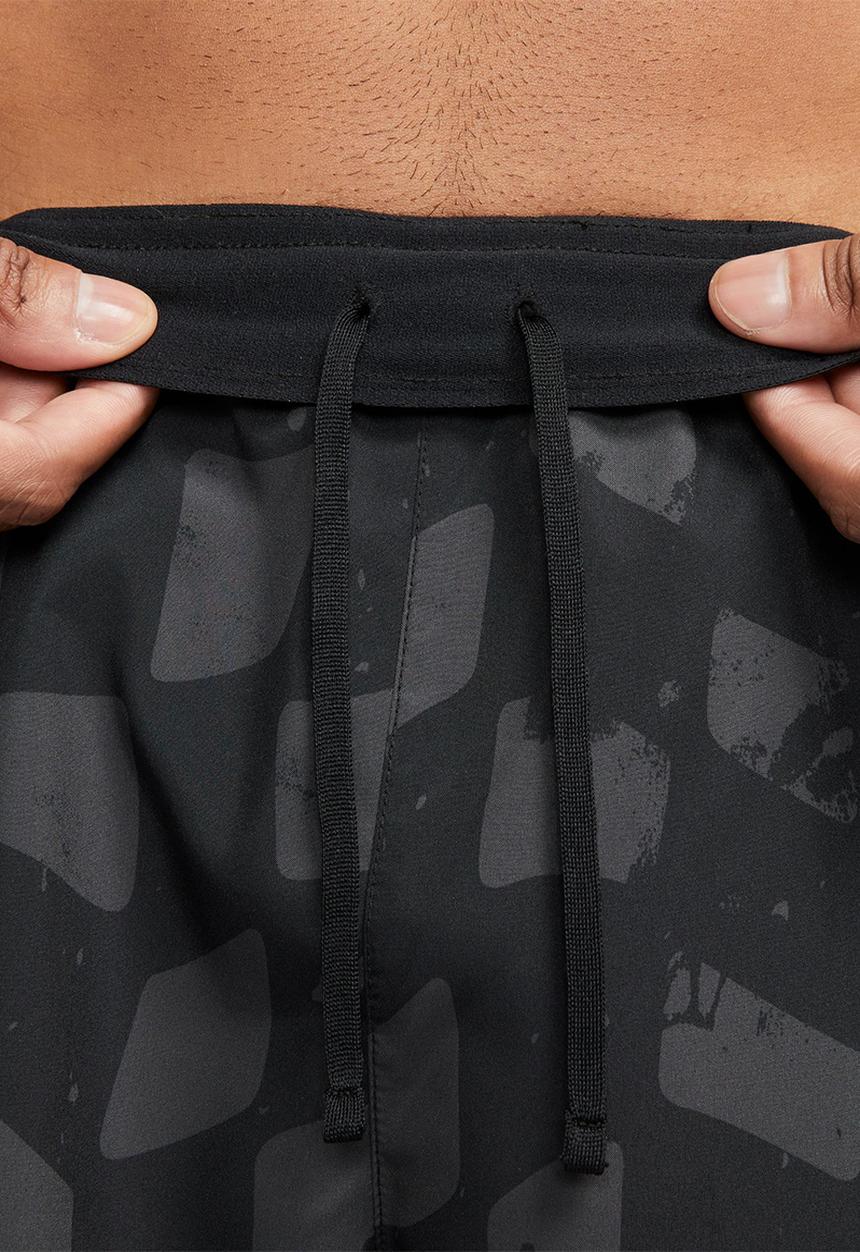 Nike - Nike Dri-FIT Challenger 7" Unlined Running Shorts