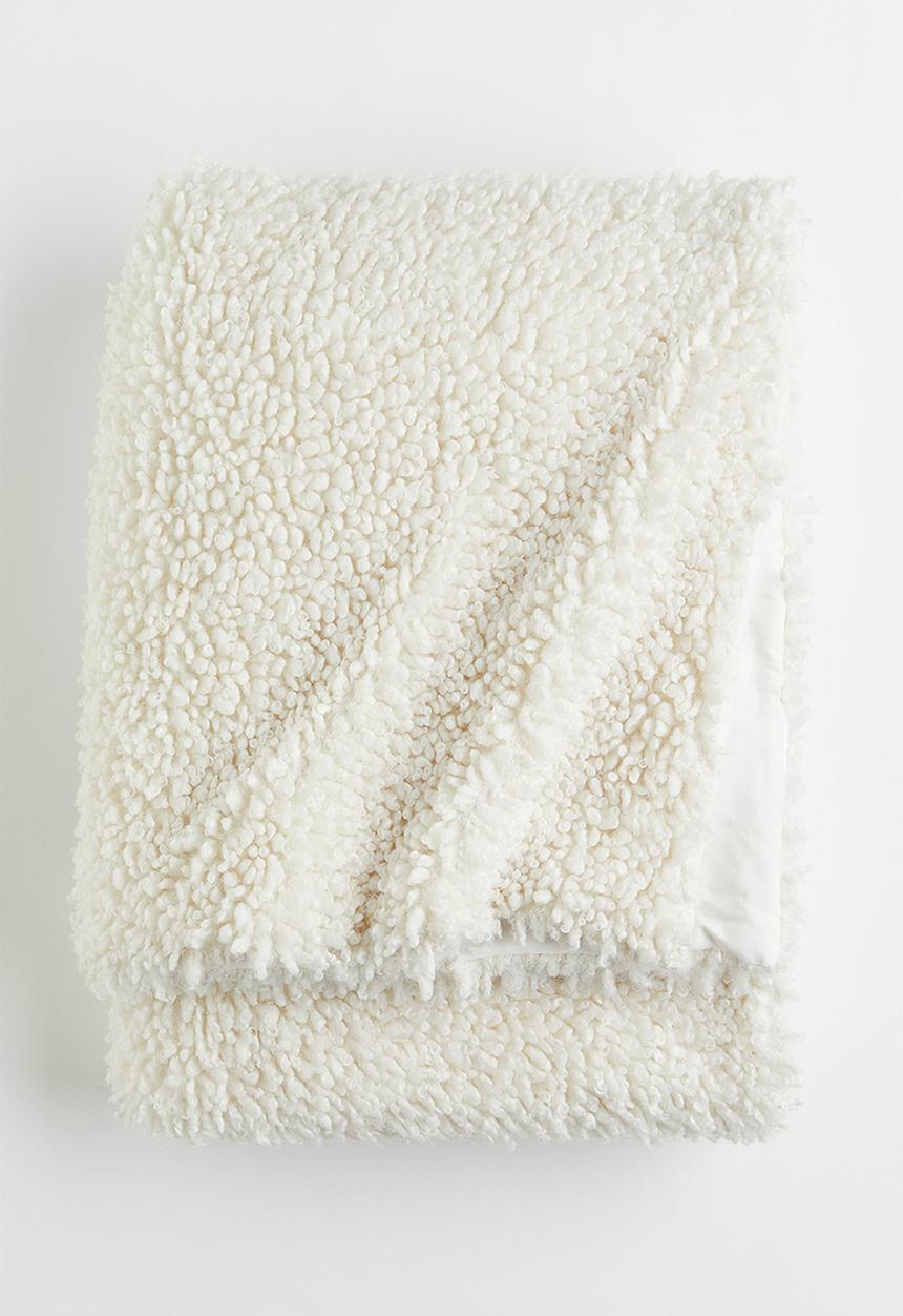 H&M - Plush pile blanket - cream