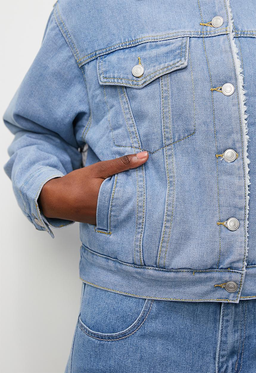 Blake - Denim sherling trucker - light blue