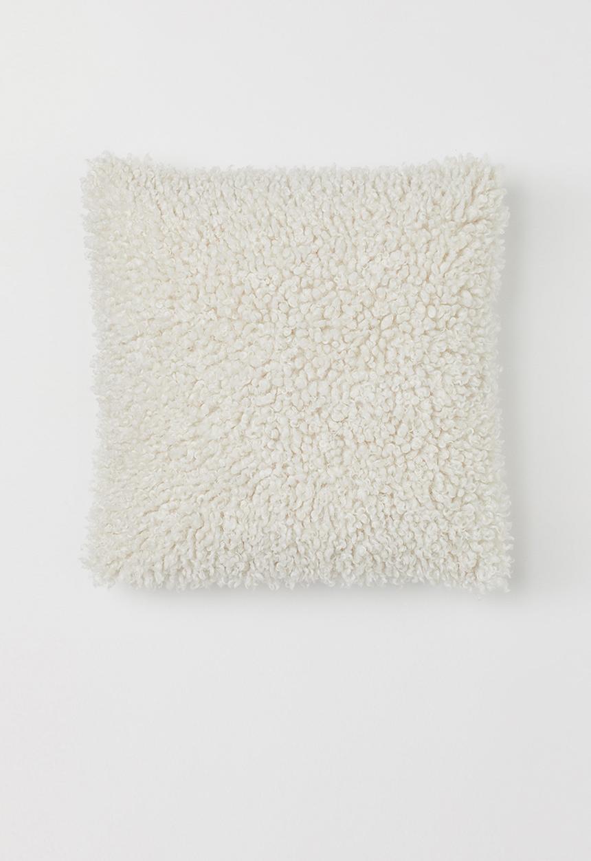 H&M - Faux fur cushion cover - light beige