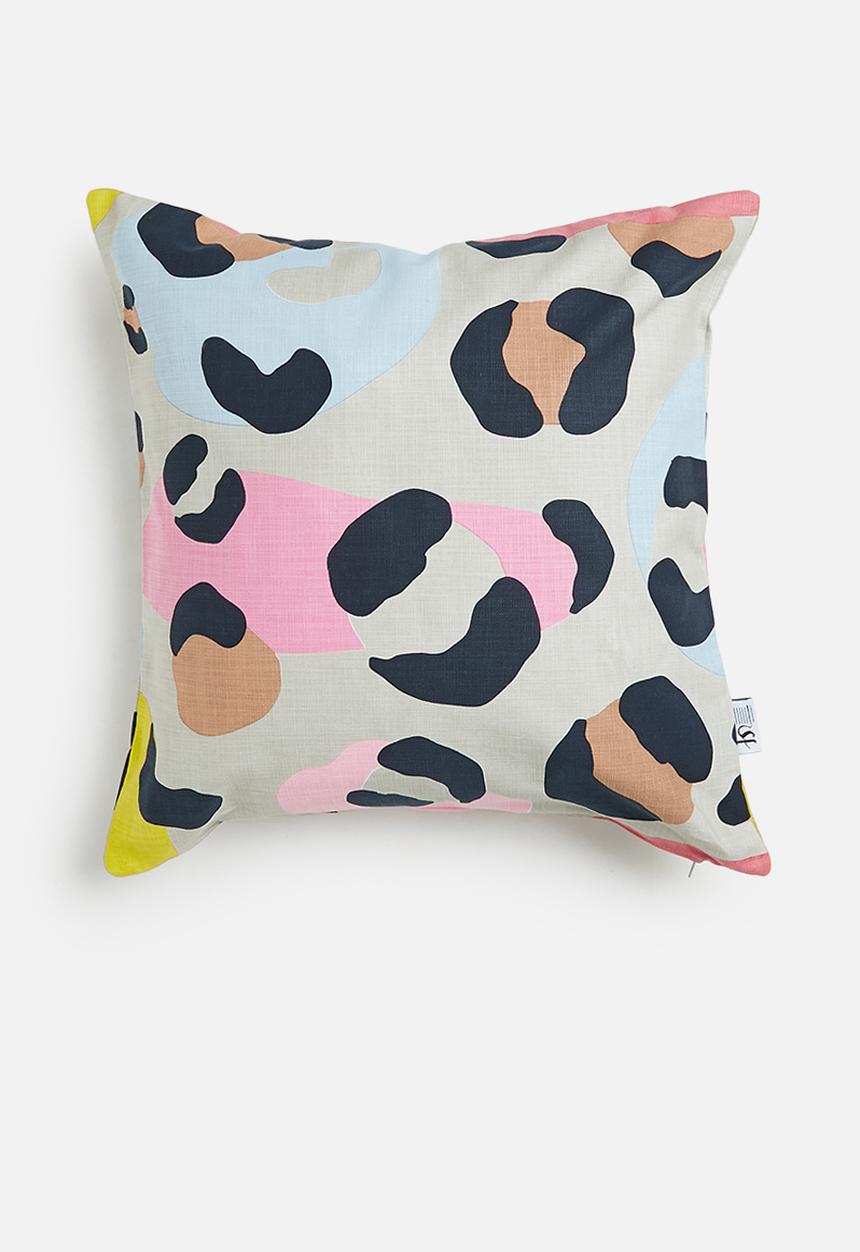 Sixth Floor - Colio cushion cover - multi