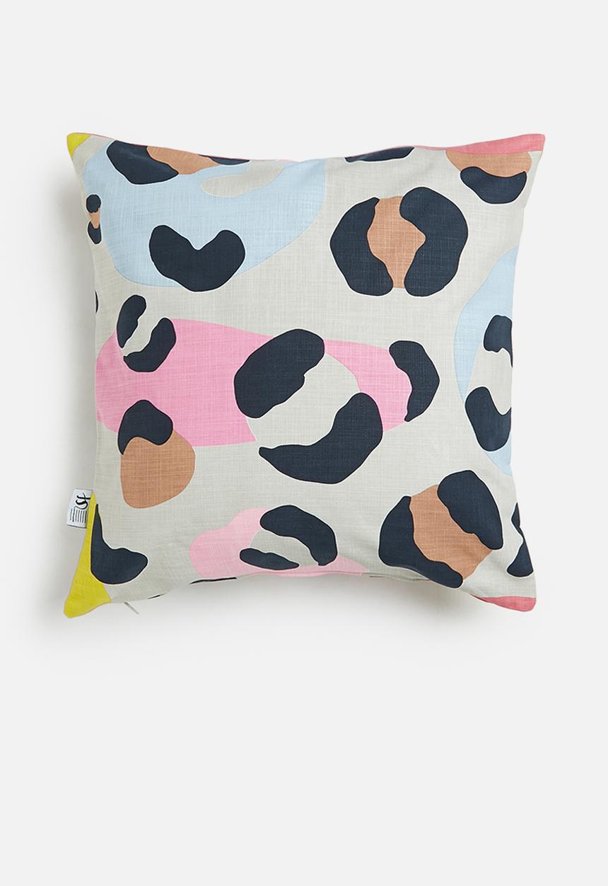 Sixth Floor - Colio cushion cover - multi