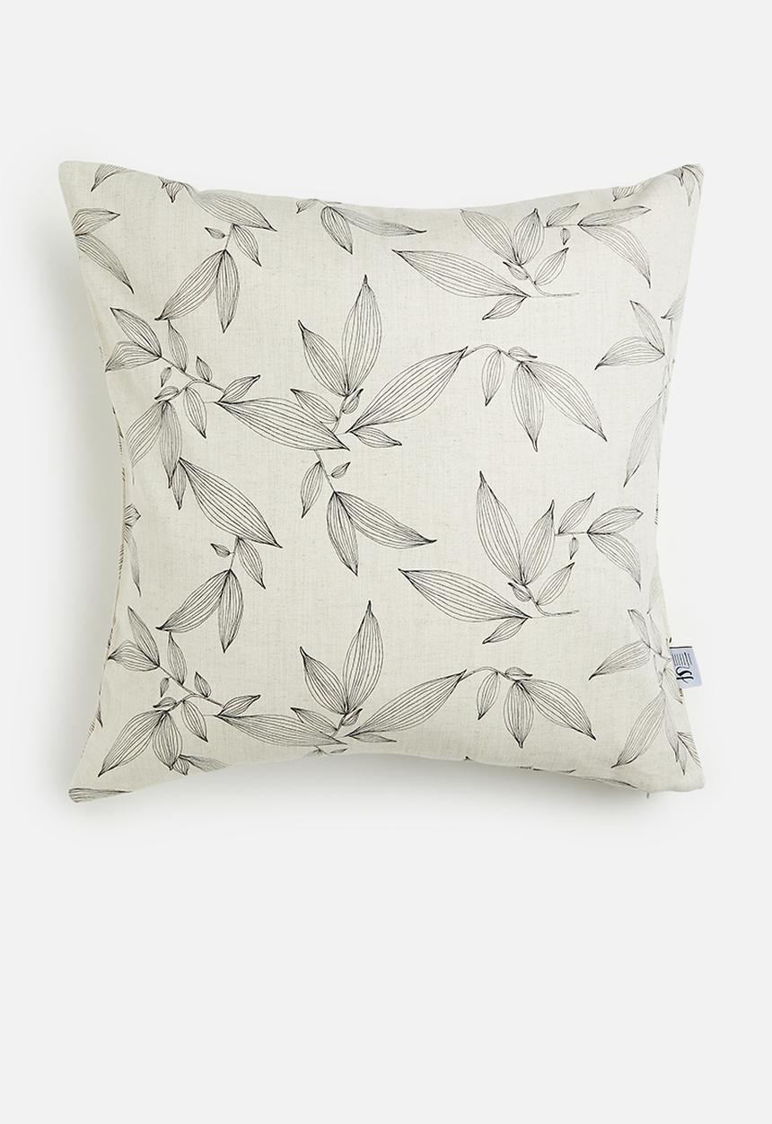 Sixth Floor - Sato cushion cover - black & neutral 