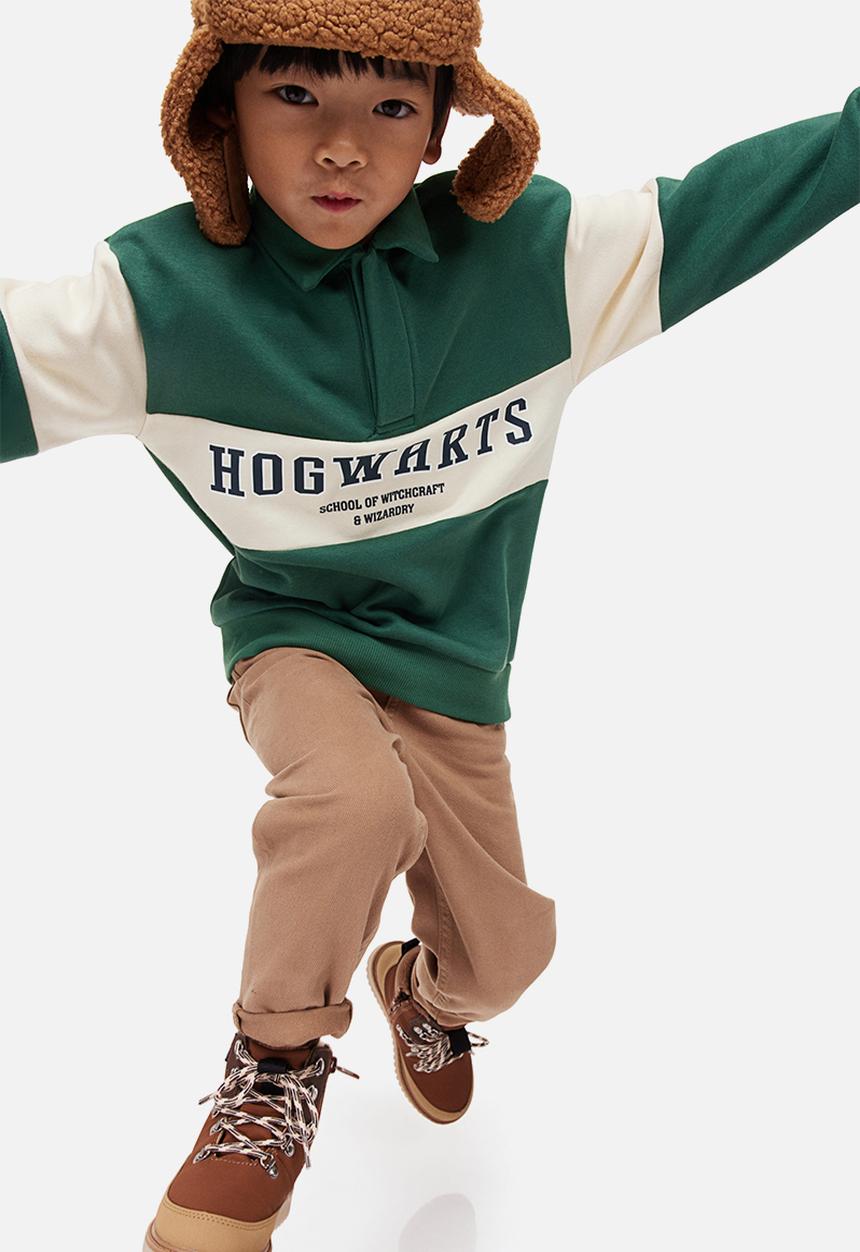 H&M - Collared sweatshirt with a print motif - green/hogwarts