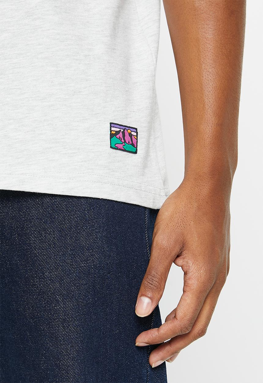 Superdry. - Vintage 90s terrain tee - glacier grey marl