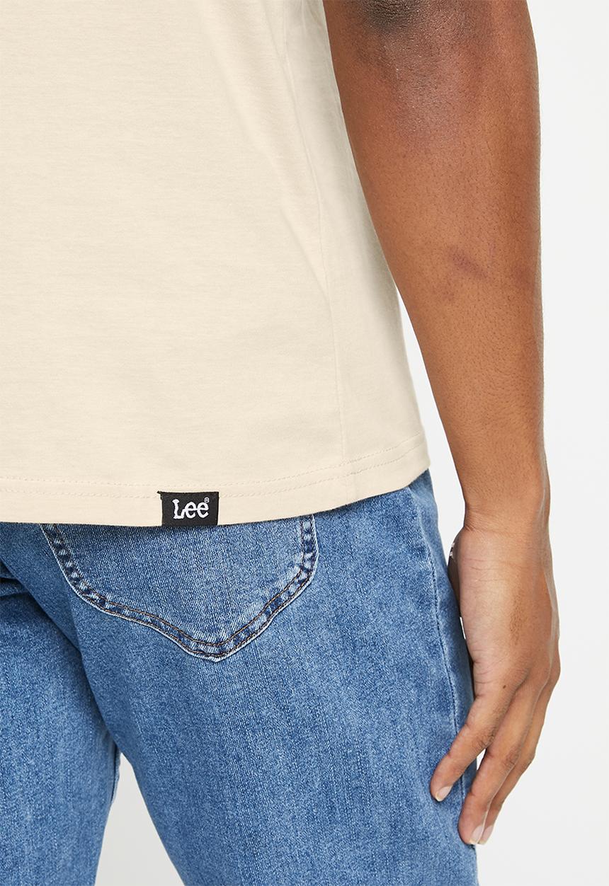 Lee  - Applique t - stone