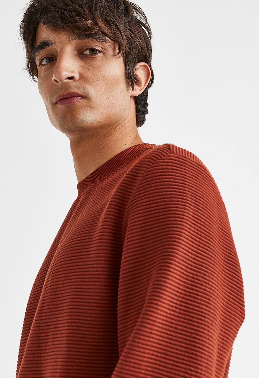 H&M - Regular fit ribbed sweatshirt - rust red