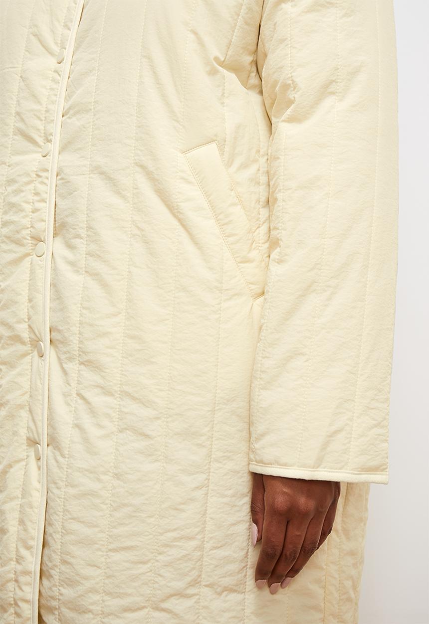 edit - Collarless puffer coat - ecru