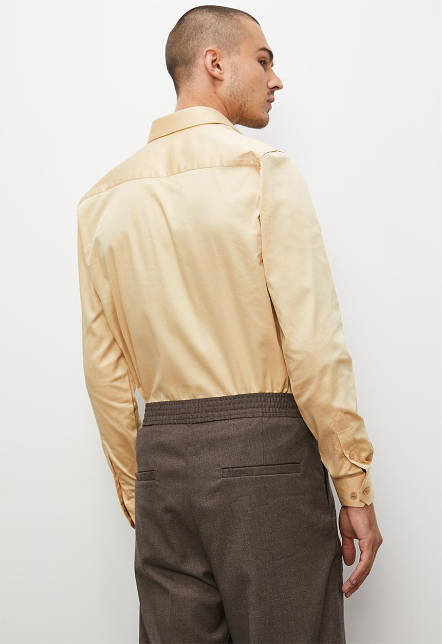 Superbalist - Slim fit cotton sateen stretch shirt - caramel