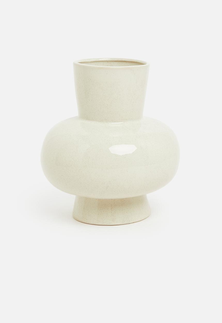 H&S - Belly porcelain vase - cream