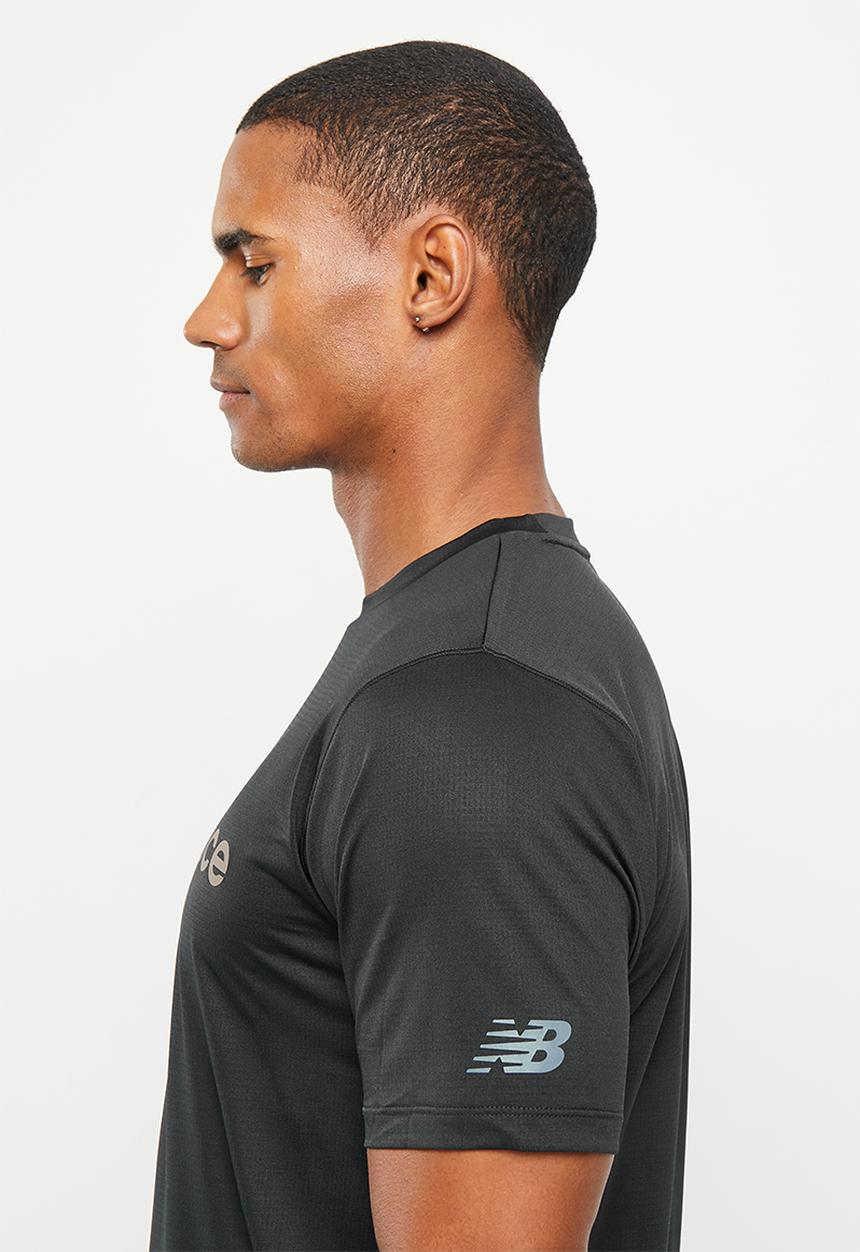 New Balance  - Tenacity short sleeve graphic - black