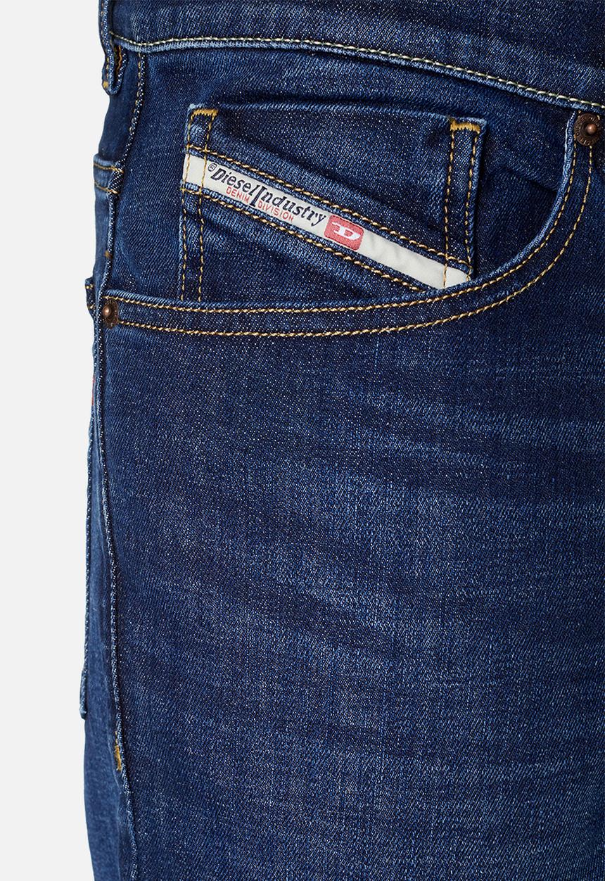 Diesel  - 2005 d-fining regular fit - mid blue