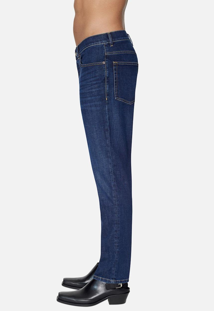 Diesel  - 2005 d-fining regular fit - mid blue