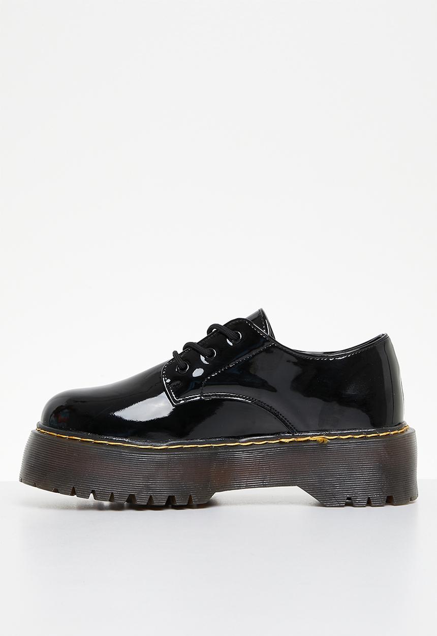 Jada - Smooth lace-up brogue - black