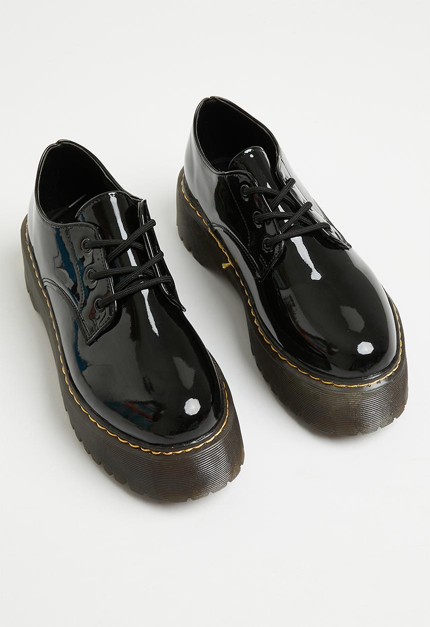 Jada - Smooth lace-up brogue - black