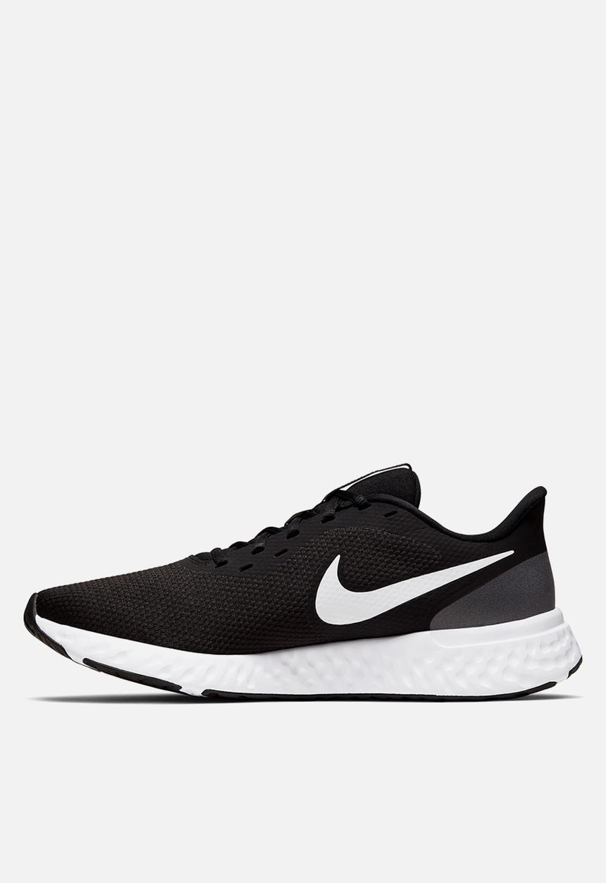 Nike - Revolution 5