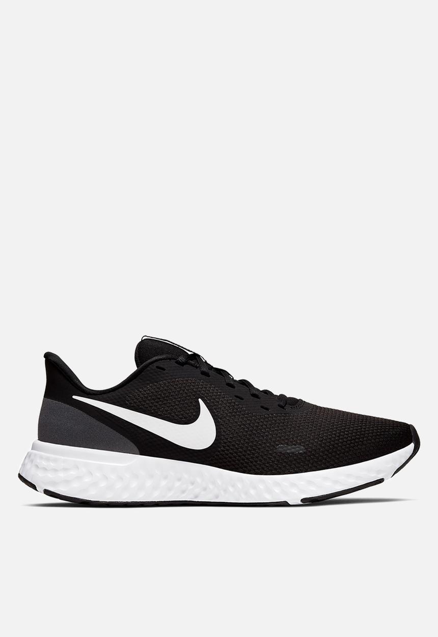Nike - Revolution 5