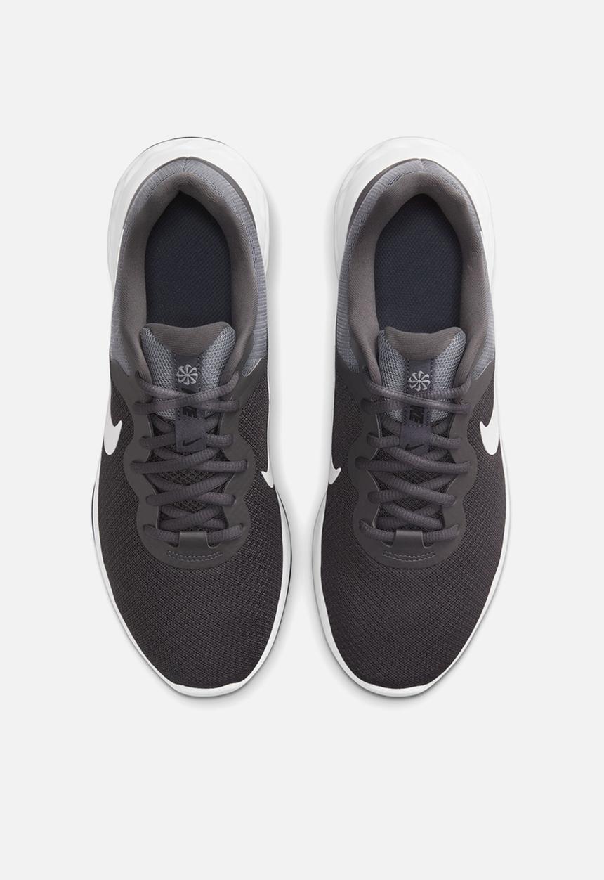Nike - Revolution 6 next nature