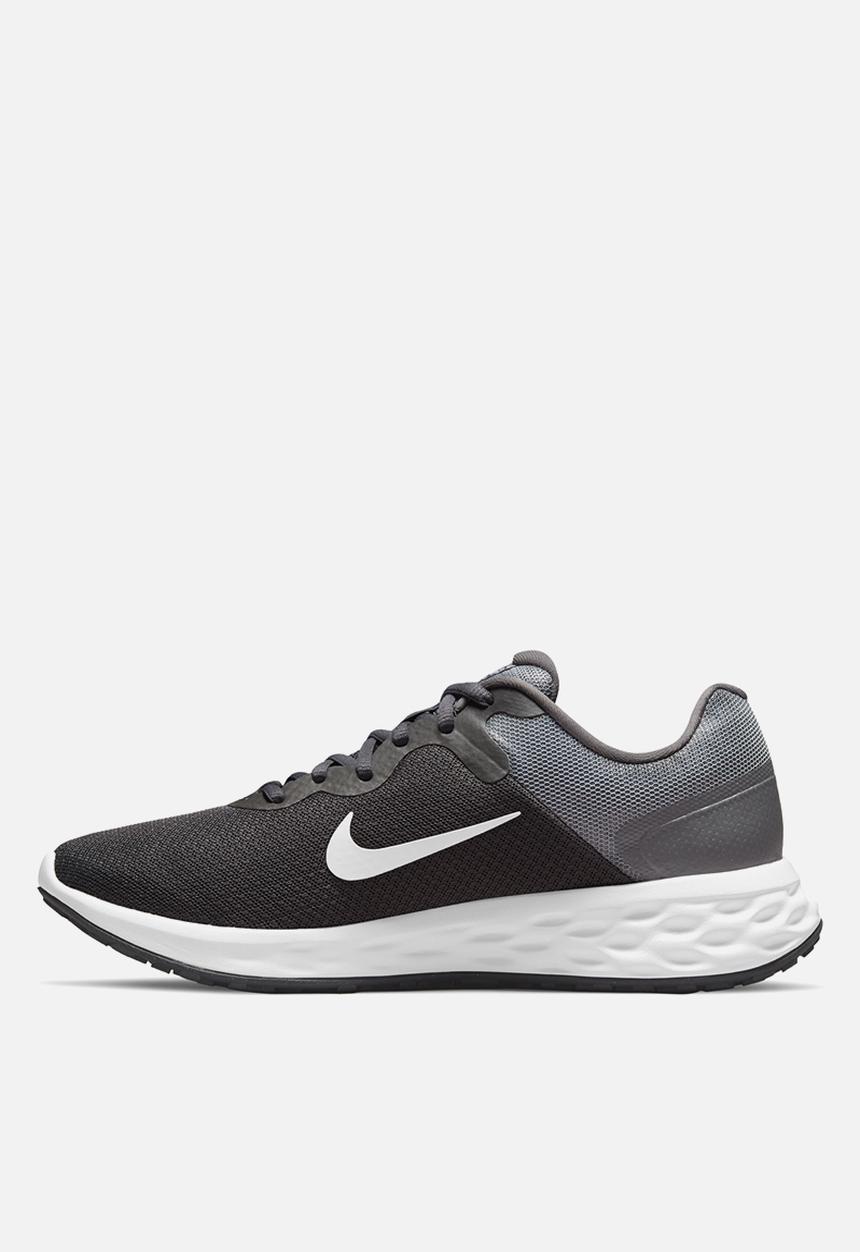 Nike - Revolution 6 next nature