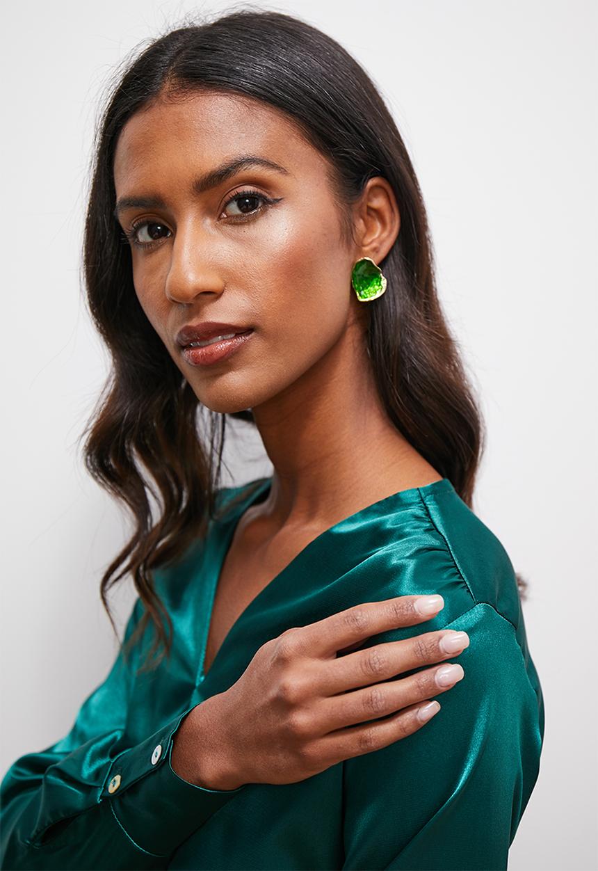 Superbalist - Molly stud earrings - green
