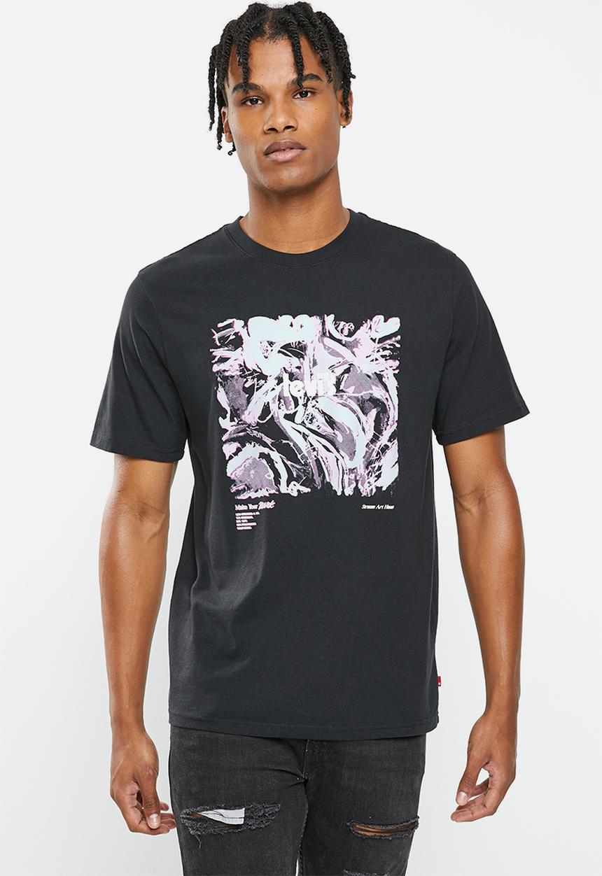 Levi’s® - Short sleeve relaxed fit tee strauss art haus cavi - black