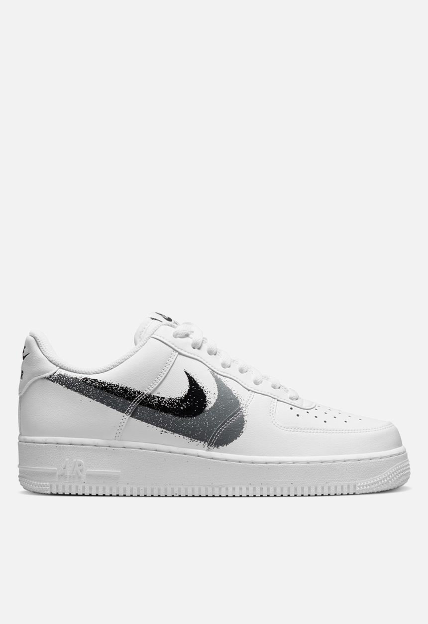 Nike - Air Force 1 '07