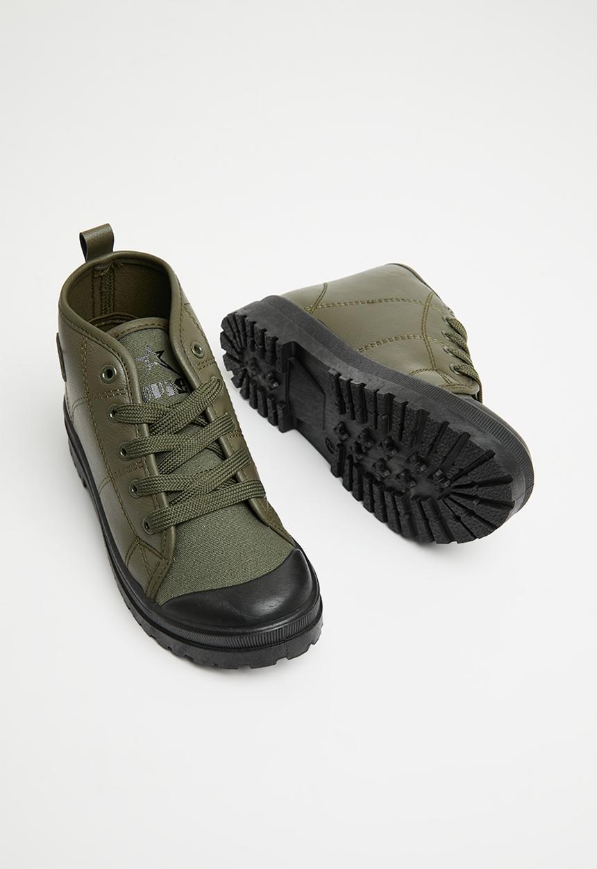 SOVIET - K montgomery - olive & black