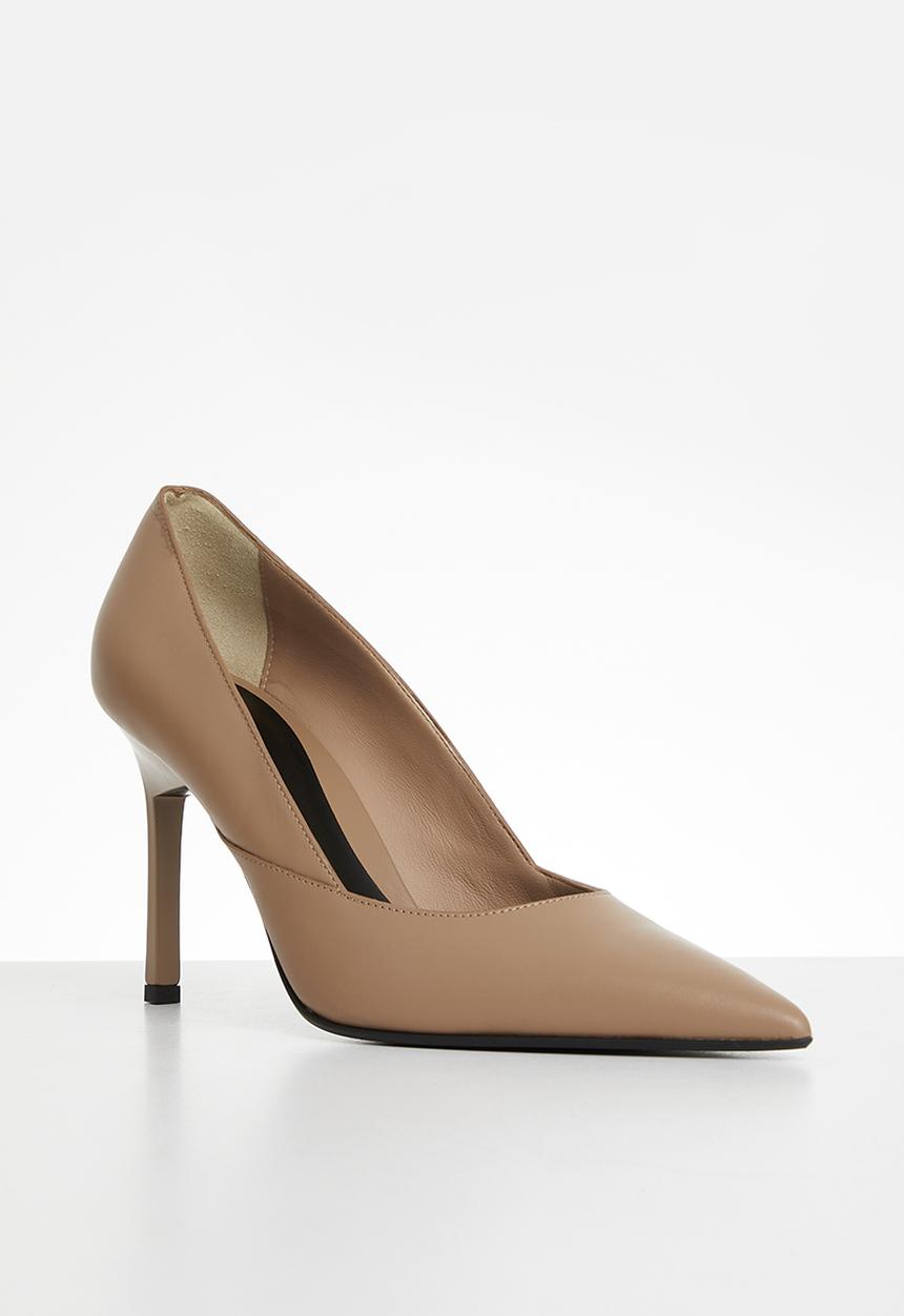 Calvin Klein - Geo stiletto pump 90 - neutral