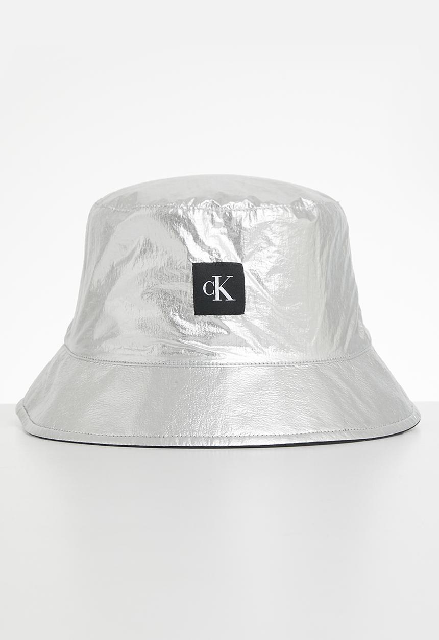 Calvin Klein - City nylon bucket hat - black/silver