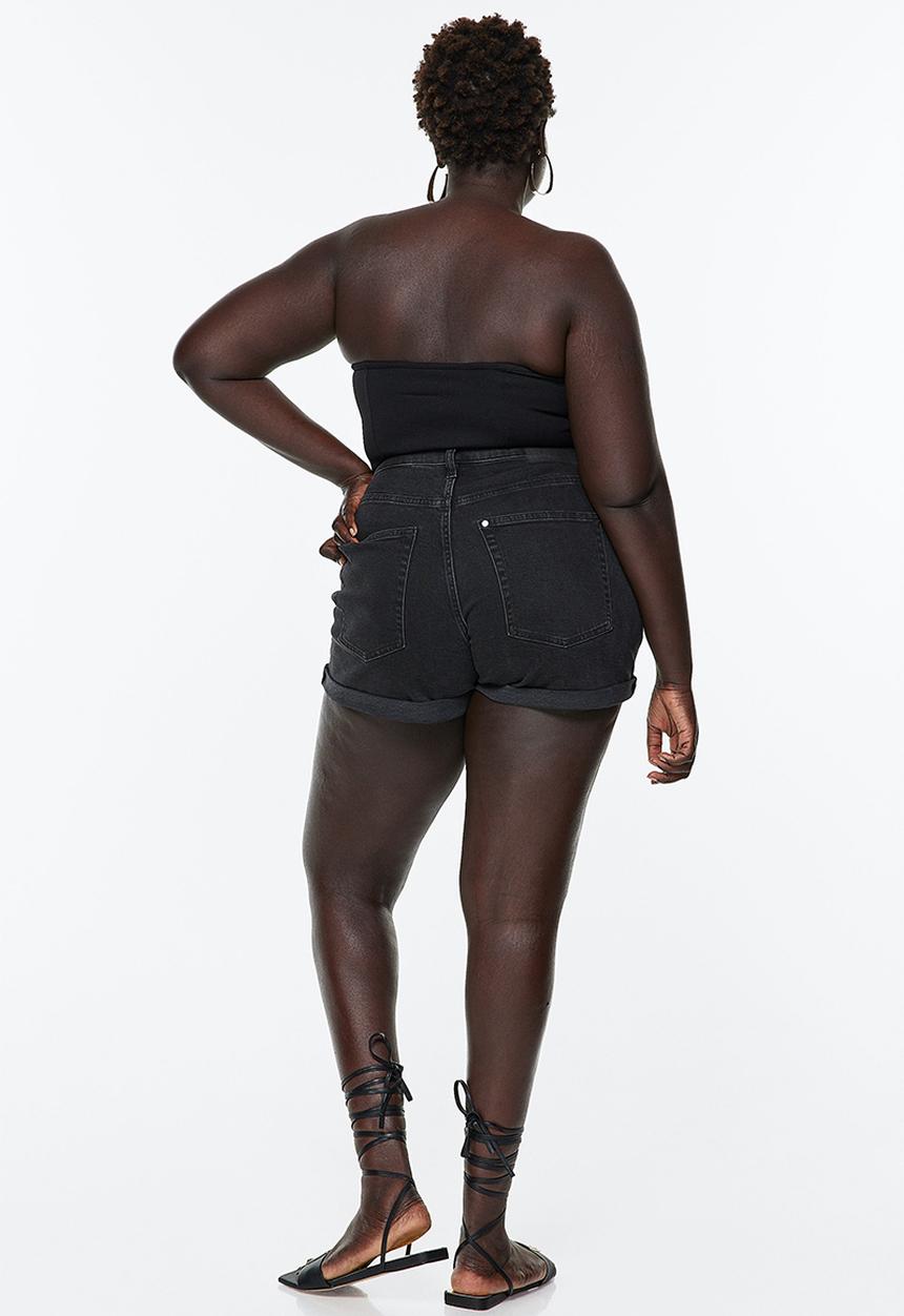 H&M - Curvy fit mom high denim shorts - black