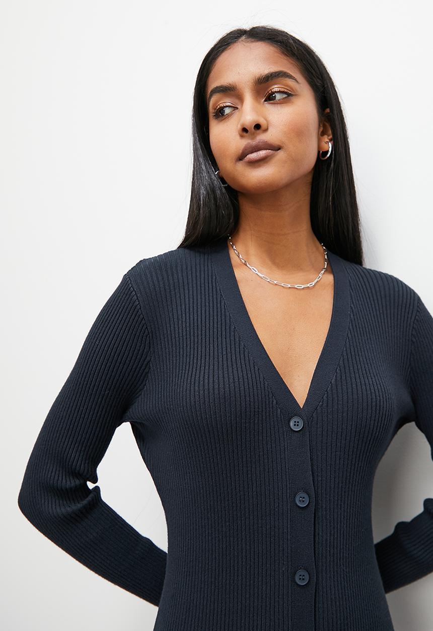 Superbalist - Button through midi knitwear dress - ink