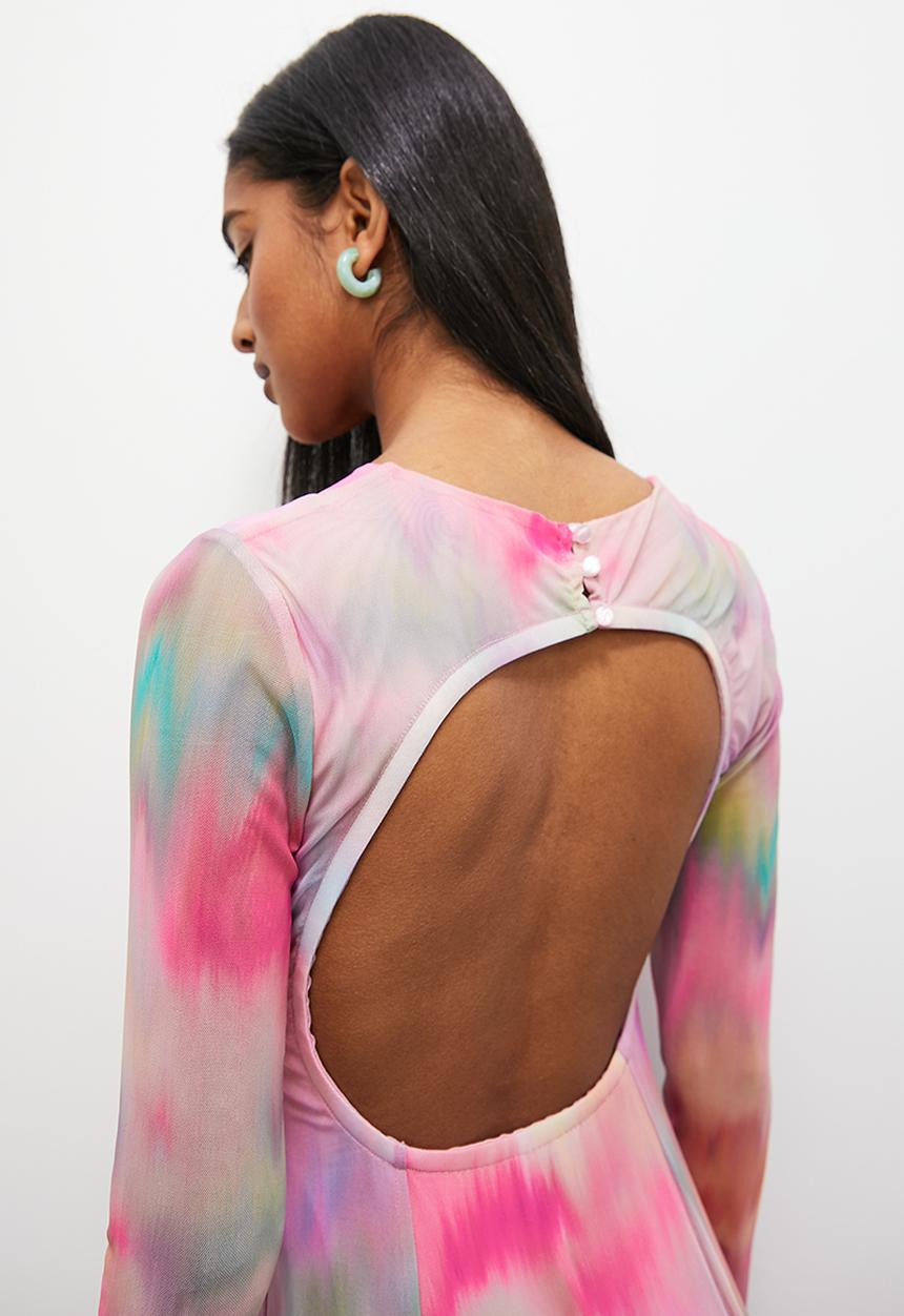 Superbalist - Open back mesh fit and flare - soft focus