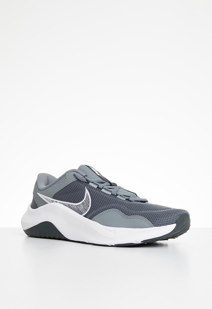 Nike - Legend essential 3 next nature