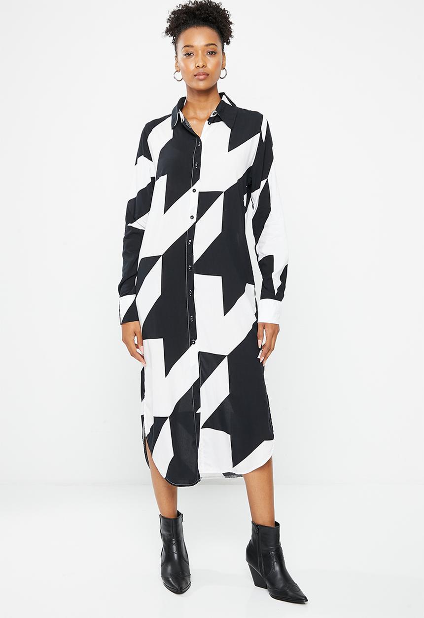 Me&B - Curved hem shirt dress  - black & white