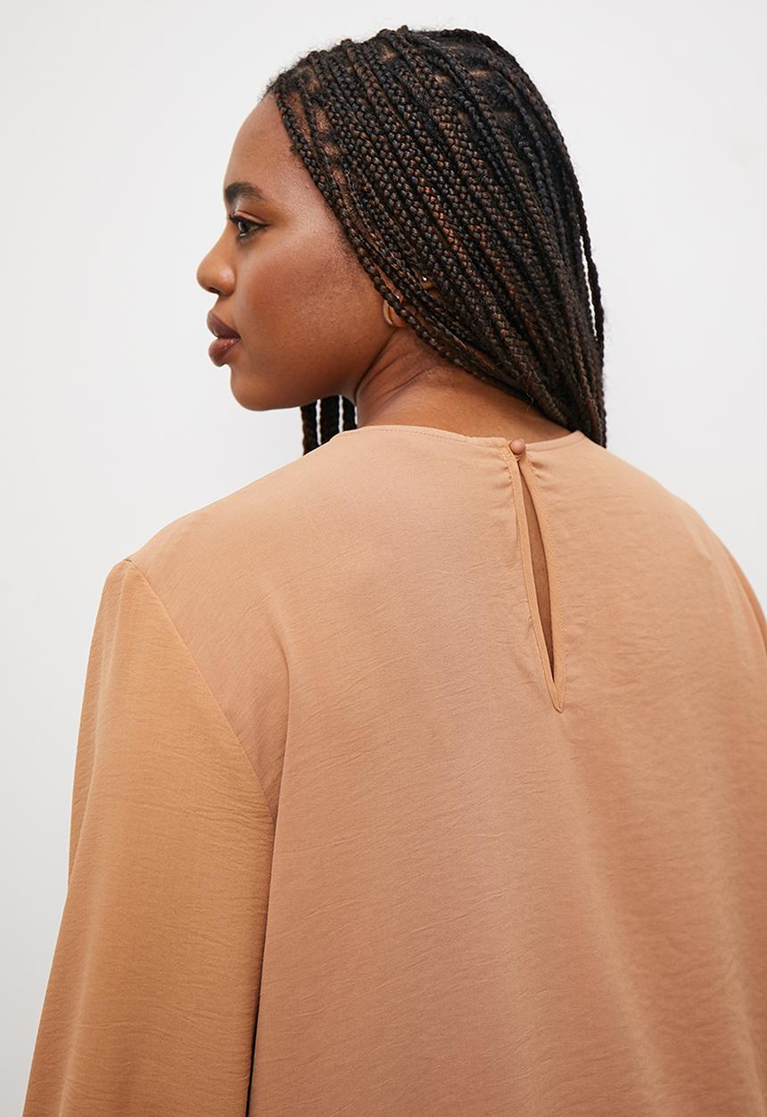 Superbalist - Gathered crew neck shell - brown